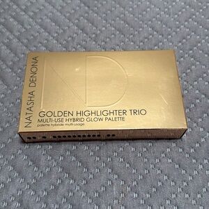 Natasha Denona golden highlighter trio